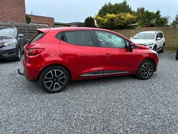 Renault Clio 2015 photo 2