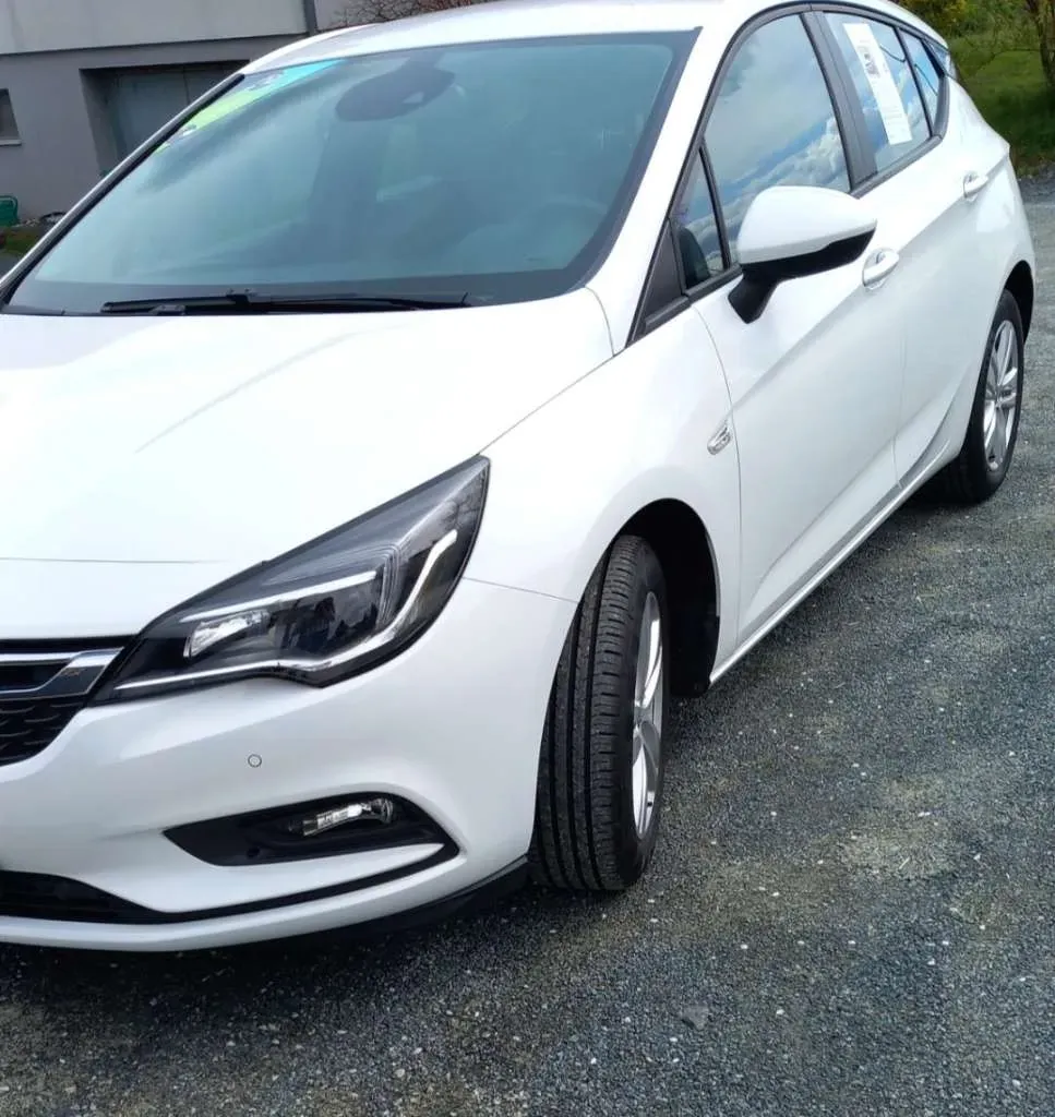 Opel Astra 2018 photo 3