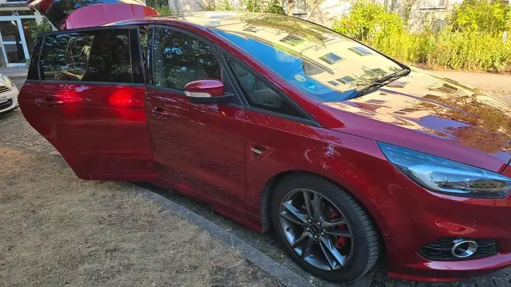 Ford S-Max