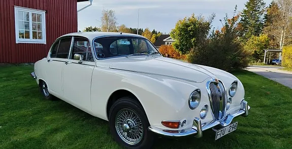 Jaguar S-Type 1965 photo 3