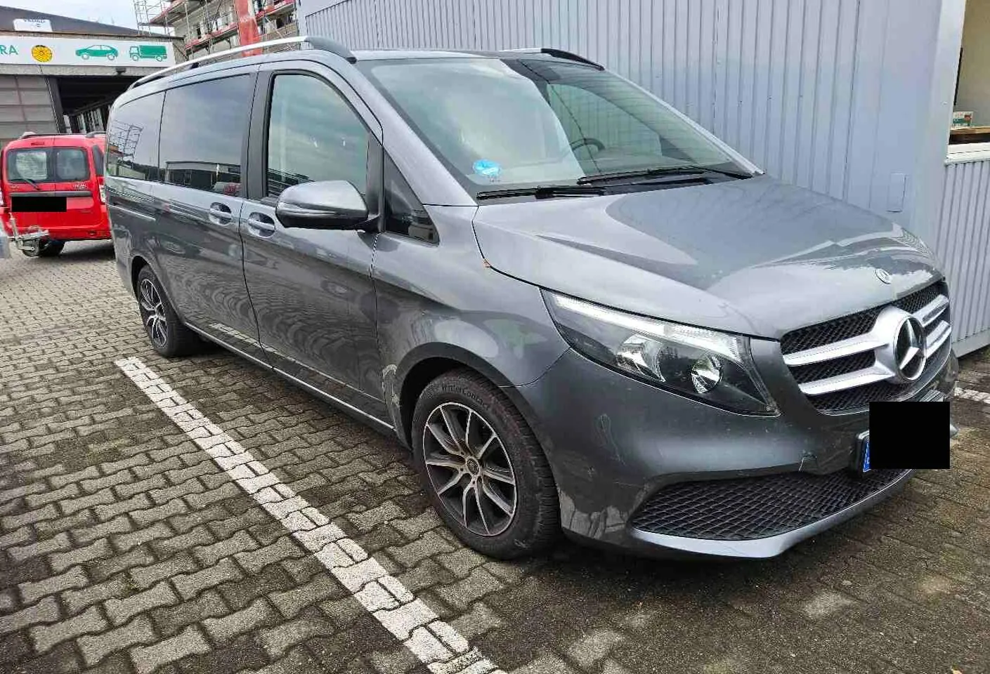 Mercedes-Benz V 250