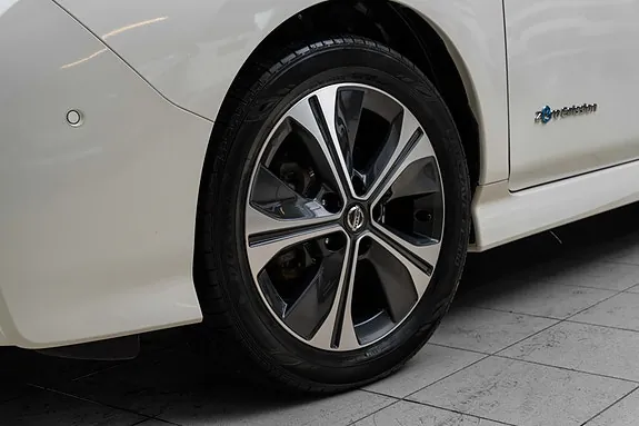Nissan Leaf 2018 photo 3