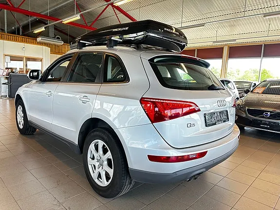 Audi Q5 2010 photo 4