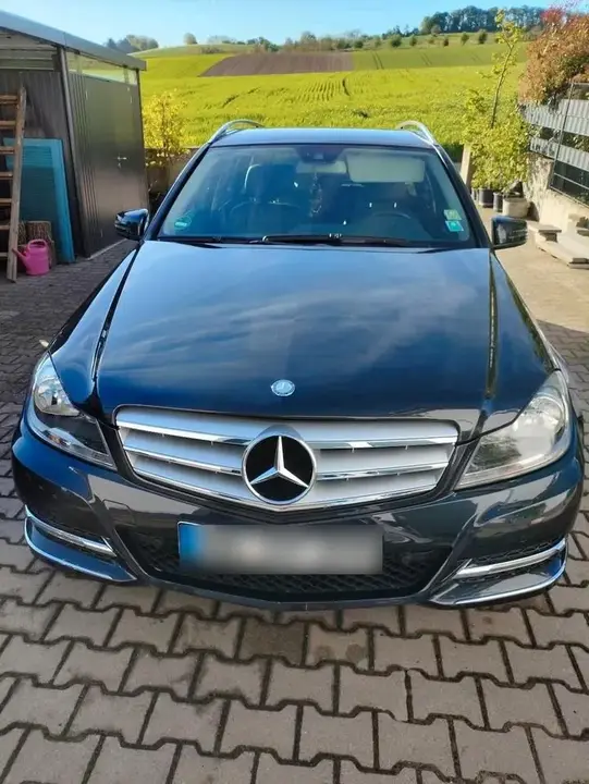 Mercedes-Benz C200