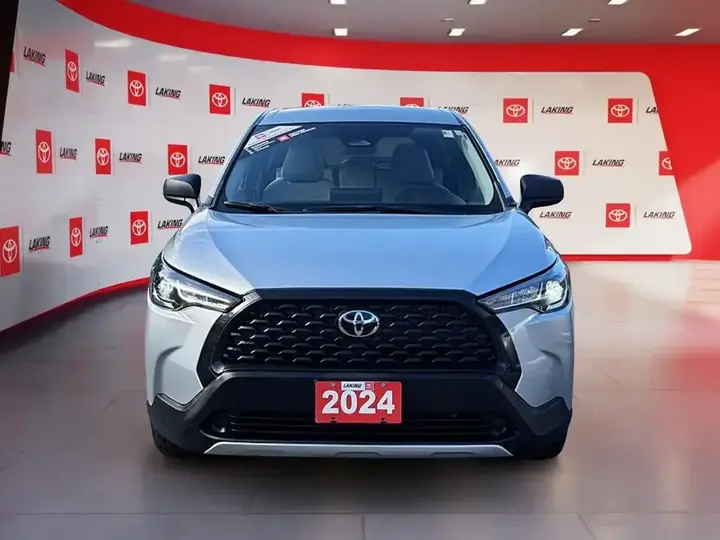 Toyota Corolla Cross 2024 photo 2