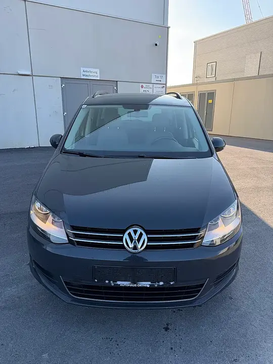 Volkswagen Sharan 2013 photo 2