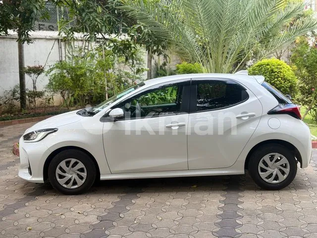 Toyota Yaris 2023 photo 3