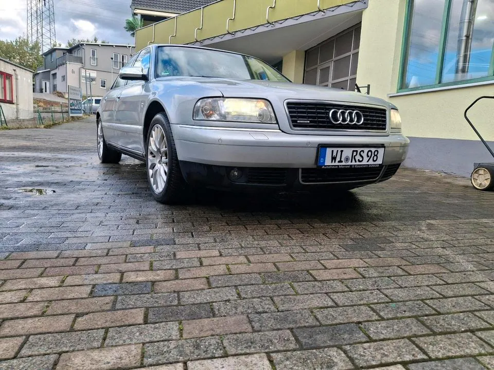 Audi A8