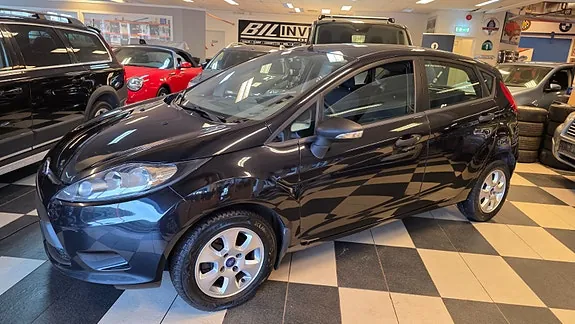 Ford Fiesta 2011 photo 2