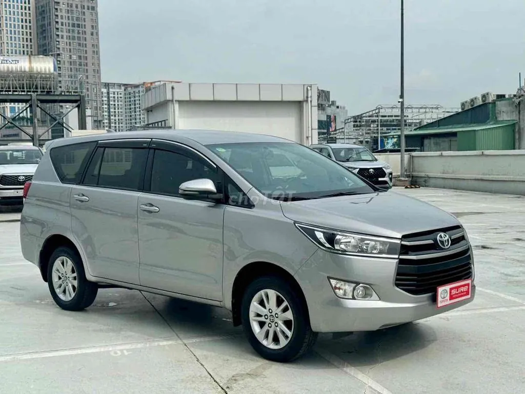 Toyota Innova 2020 photo 2