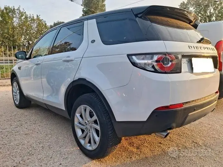 Land Rover Discovery Sport 2018 photo 5