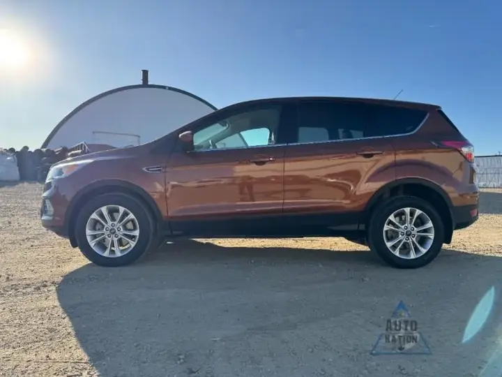 Ford Escape 2017 photo 2