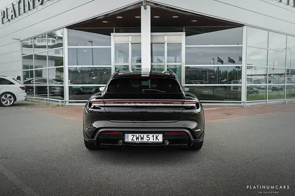Porsche Taycan Turbo S 2021 photo 4