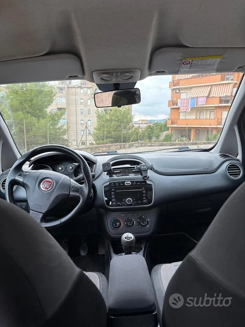 Fiat Punto Evo 2012 photo 4