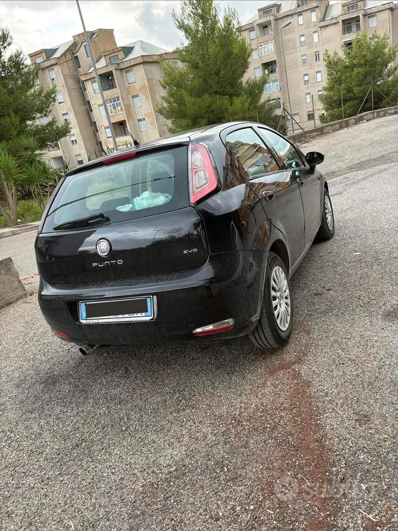 Fiat Punto Evo 2012 photo 3