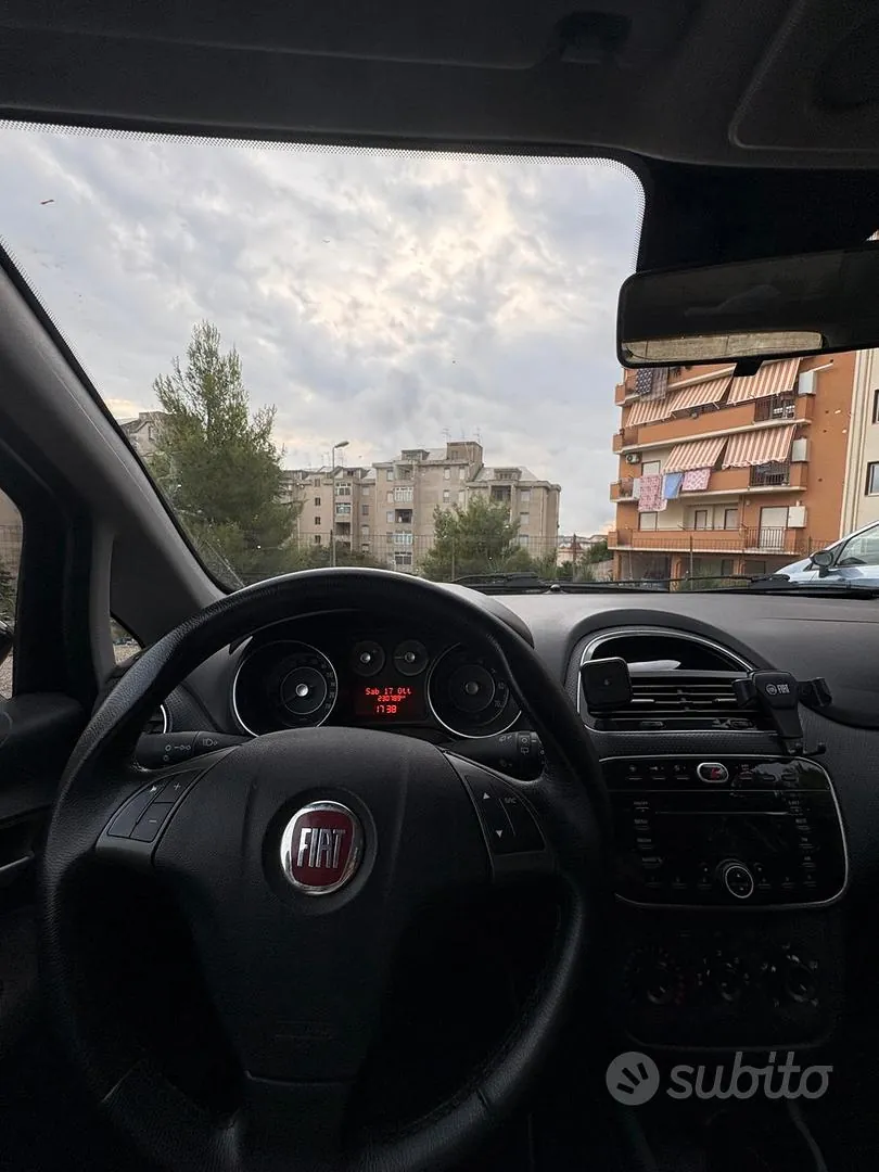 Fiat Punto Evo 2012 photo 5
