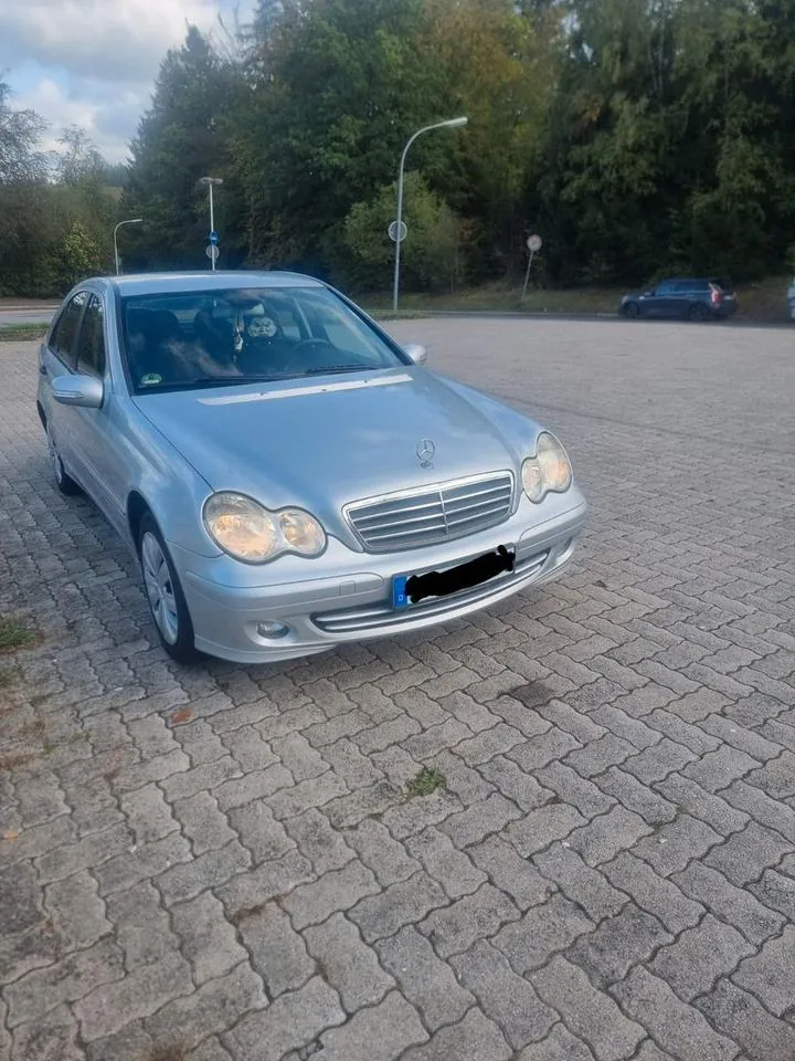 Mercedes-Benz C 180