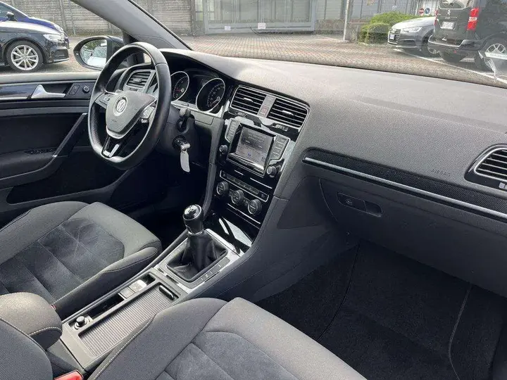 Volkswagen Golf 2015 photo 3