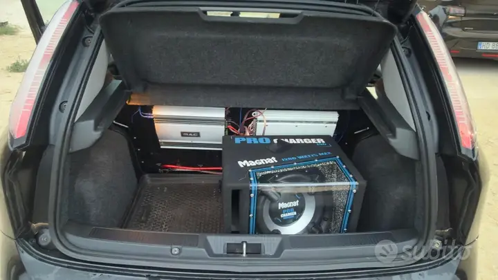 Fiat Punto 2011 photo 4