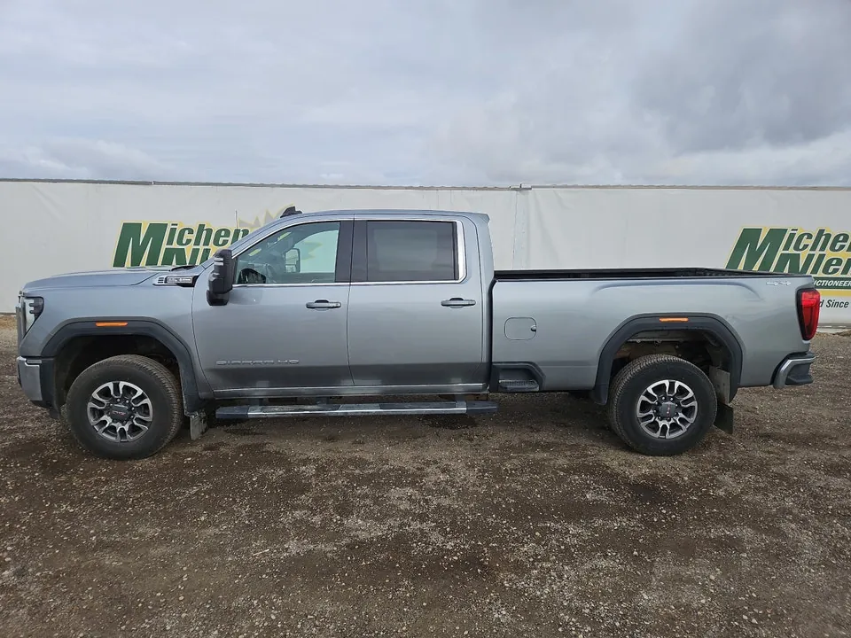 GMC Sierra 3500Hd 2024 photo 5