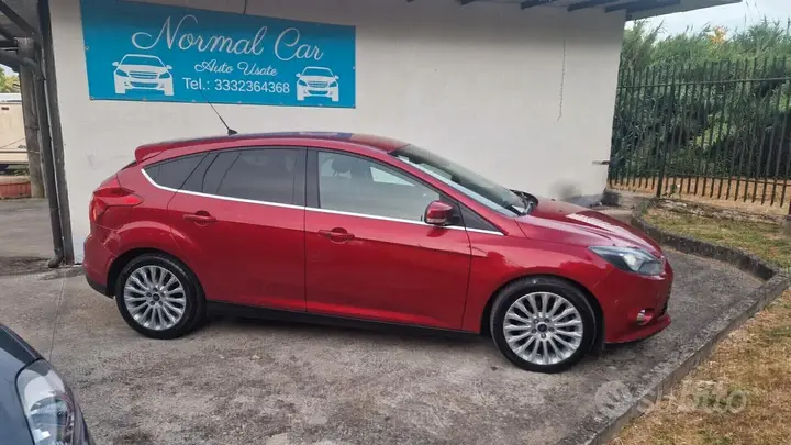 Ford Focus 2012 photo 2