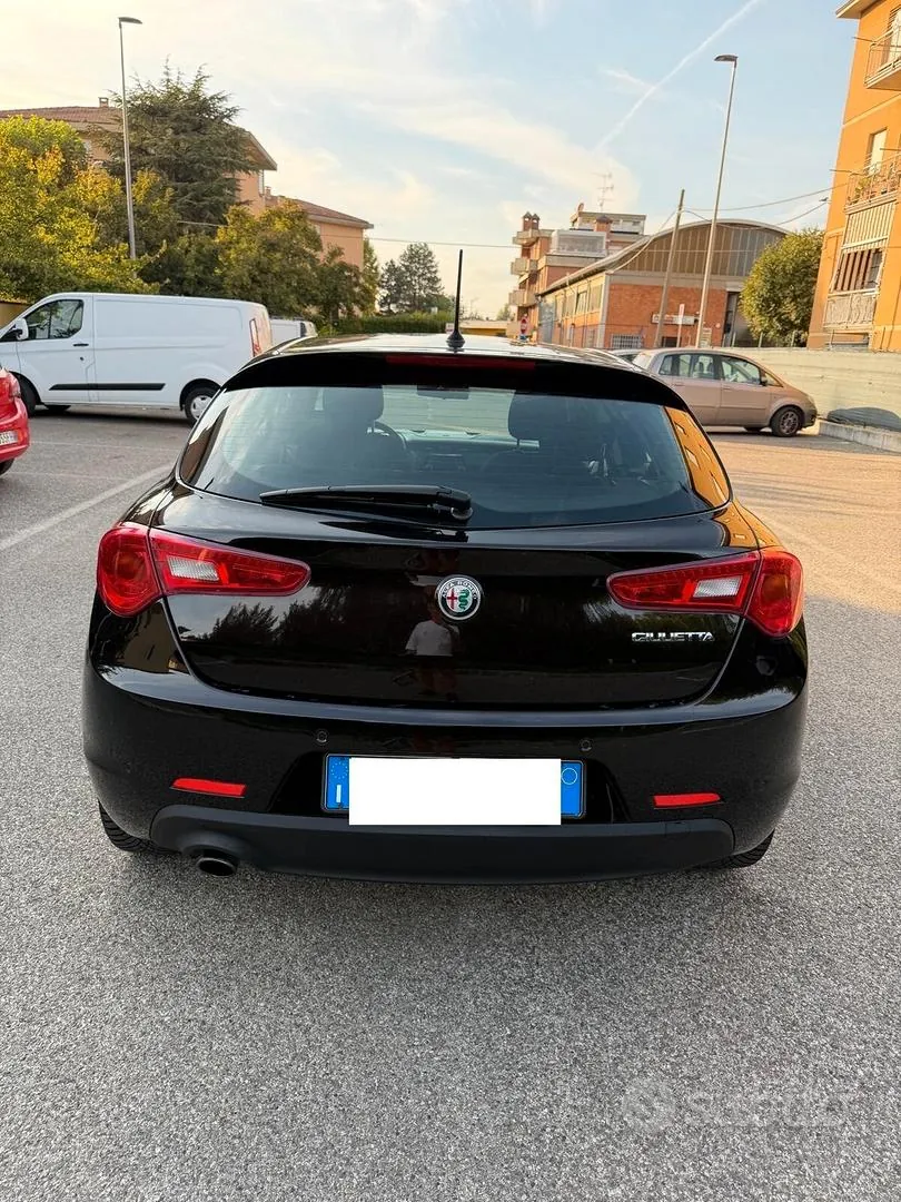 Alfa Romeo Giulietta 2018 photo 3