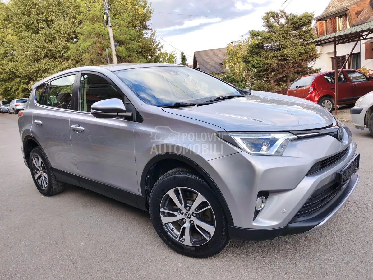 Toyota Rav 4 2016 photo 4