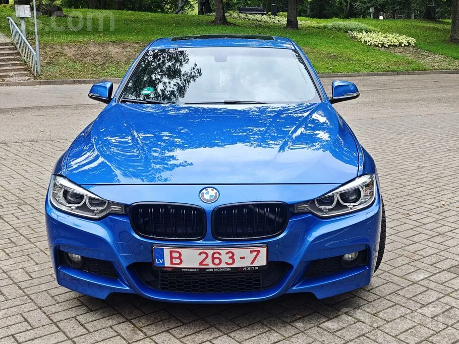 BMW 330D 2012 photo 2