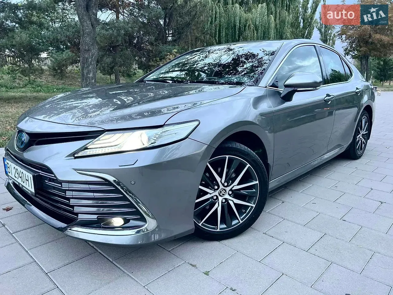 Toyota Camry 2021 photo 2