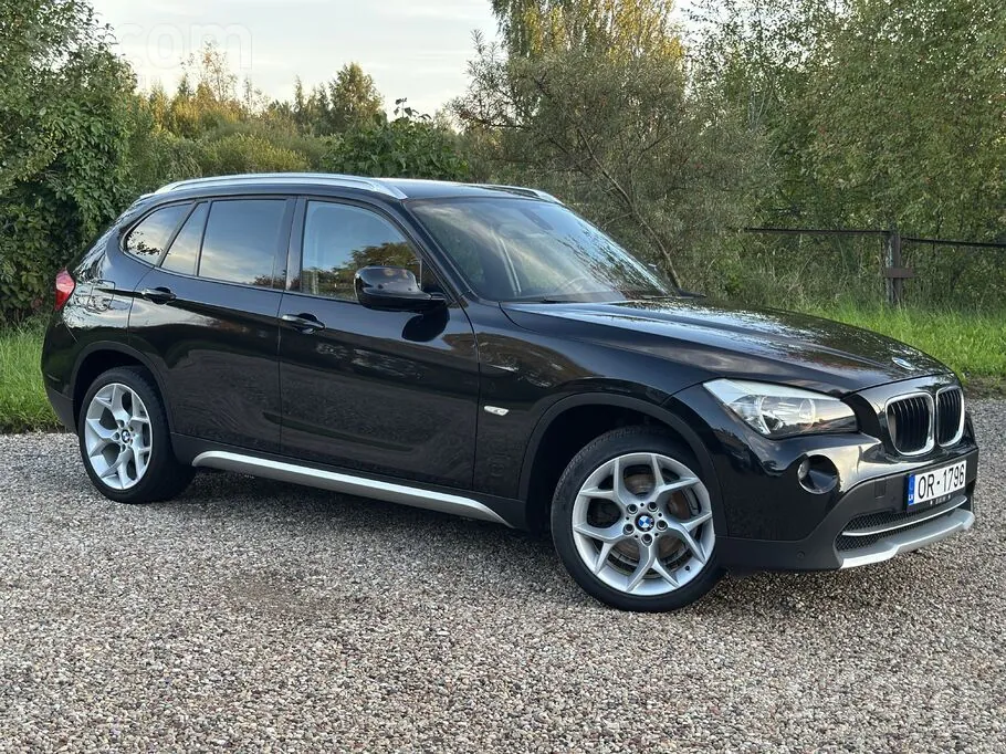 BMW X1 2011 photo 2