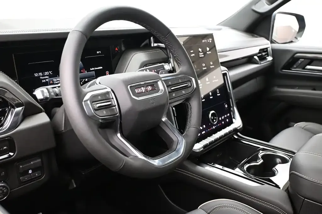GMC Yukon 2026 photo 5
