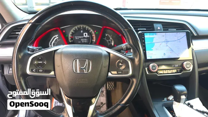 Honda Civic 2018 photo 2