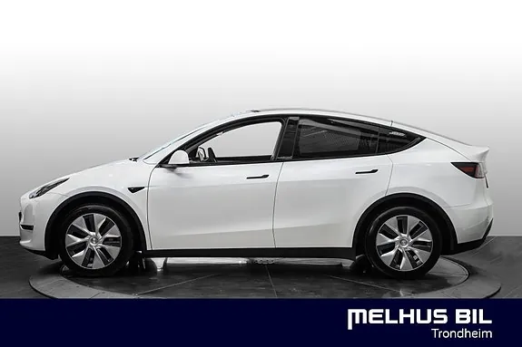 Tesla Model Y 2023 photo 5
