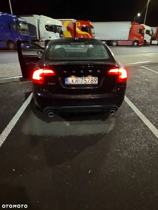 Volvo S60 2015 photo 2