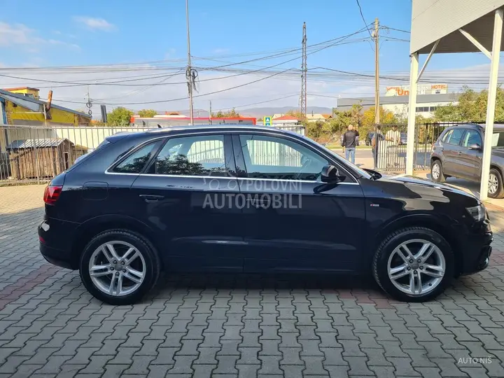 Audi Q3 2012 photo 2