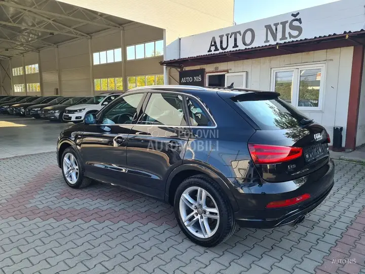 Audi Q3 2012 photo 5