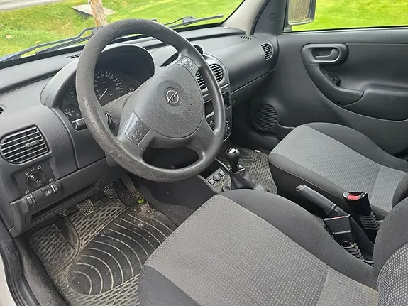Opel Combo 2010 photo 2