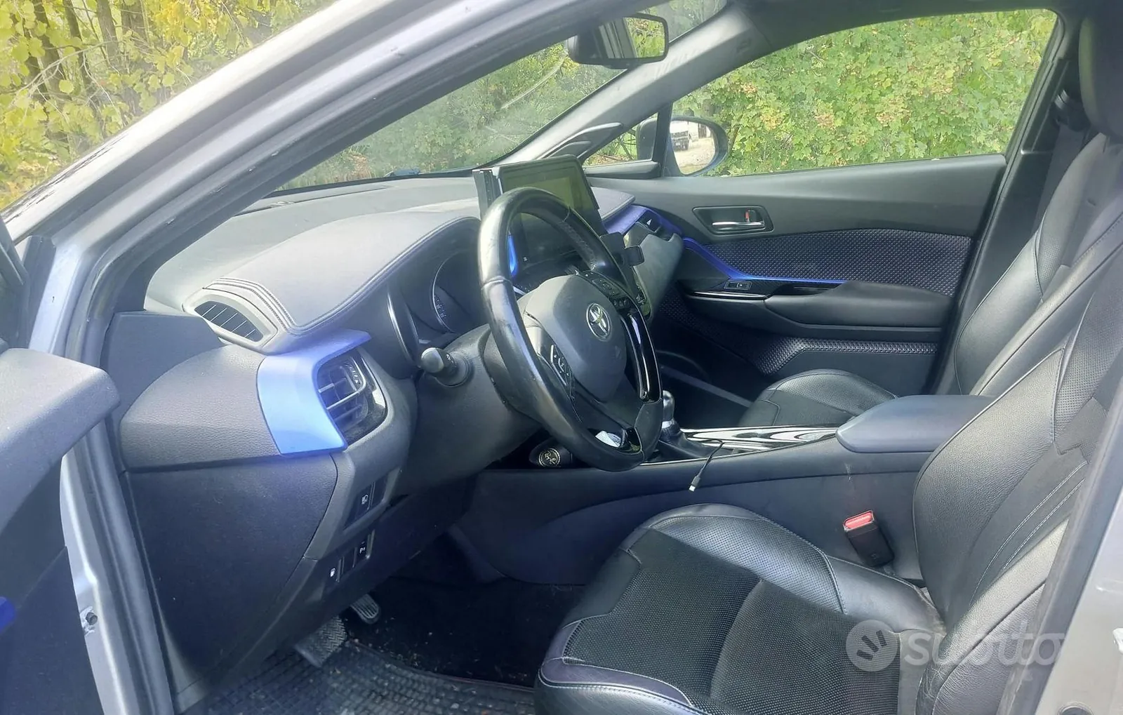 Toyota C-Hr 2017 photo 4