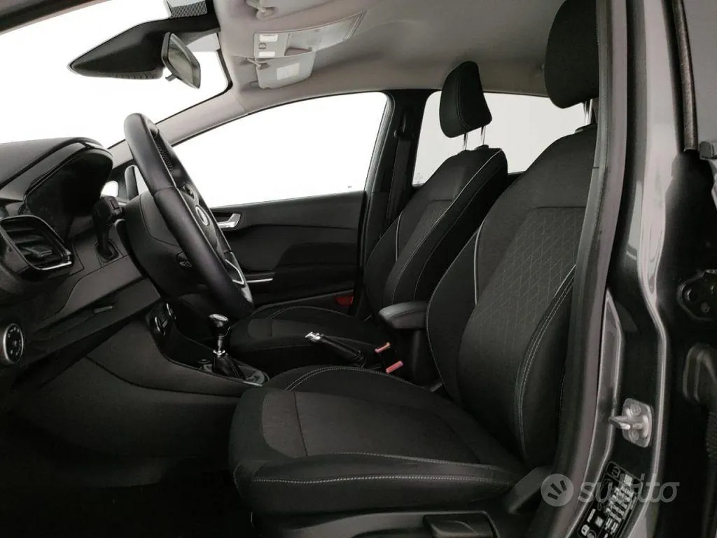 Ford Fiesta Active 2018 photo 5