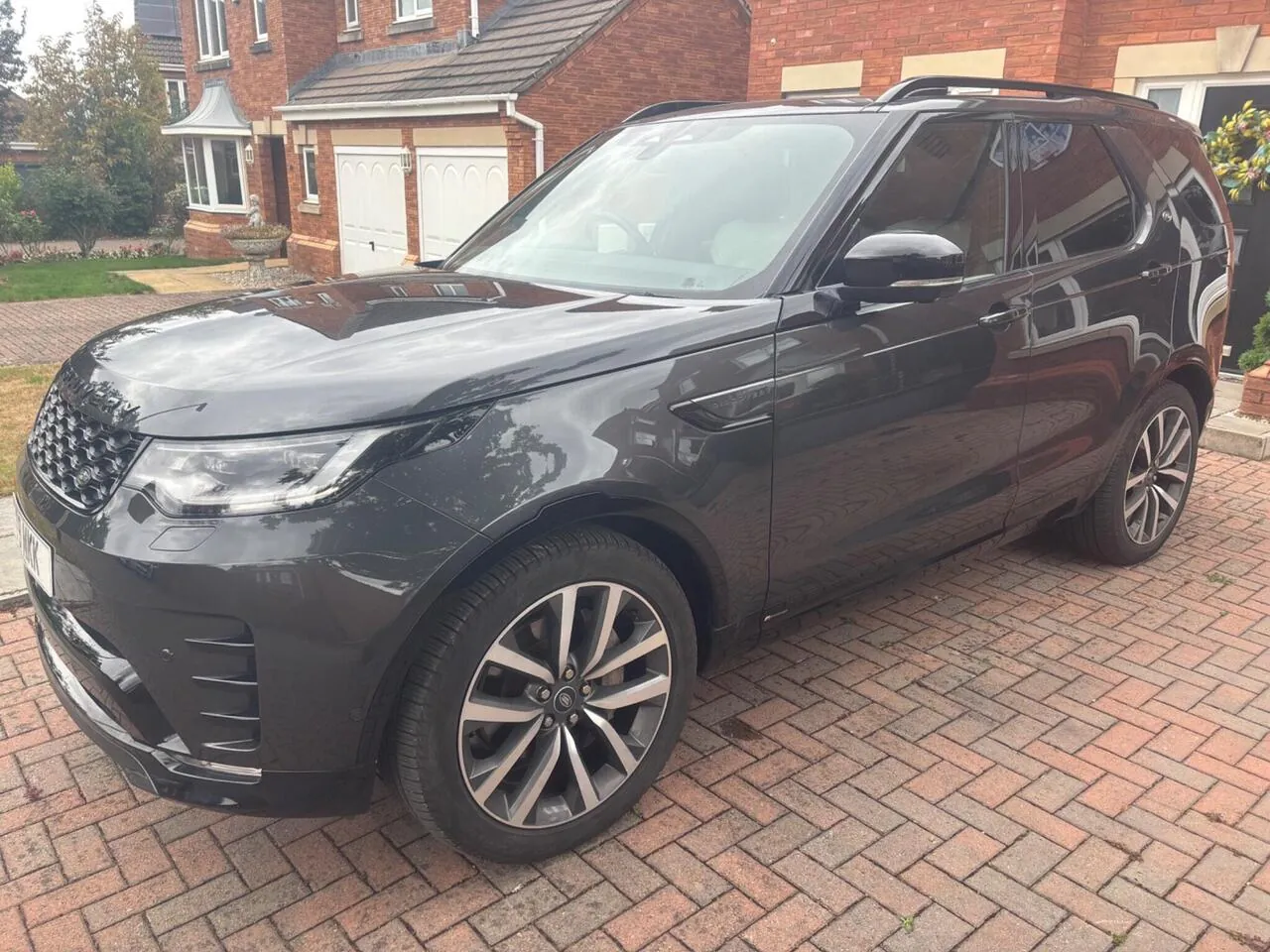 Land Rover Discovery 2021 photo 3