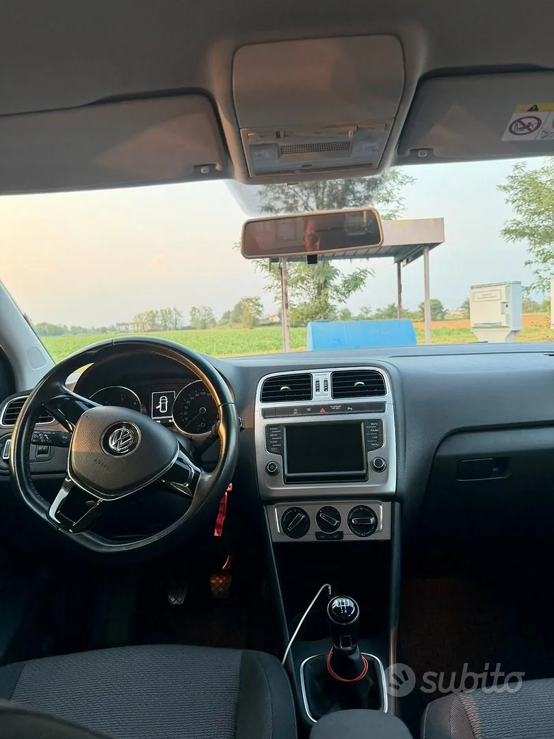 Volkswagen Polo 2016 photo 3