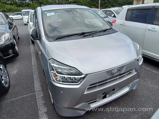Daihatsu Mira Es