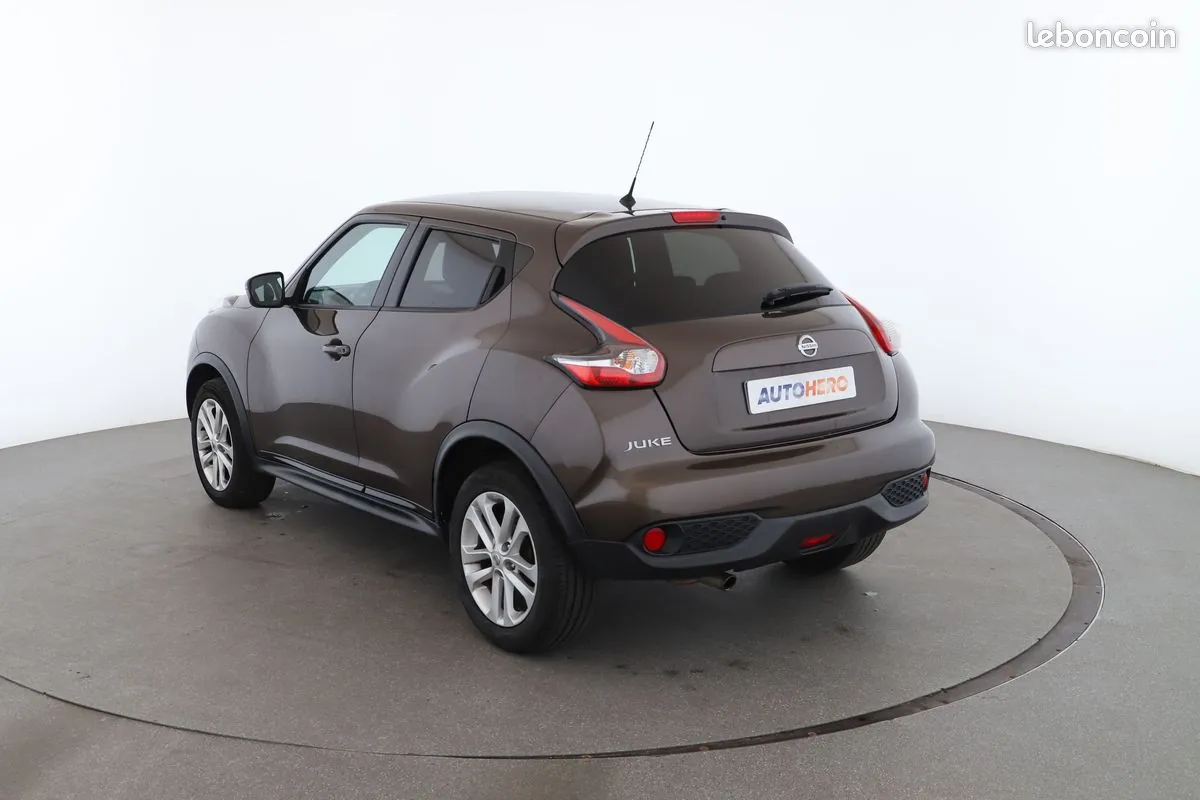 Nissan Juke 2019 photo 2