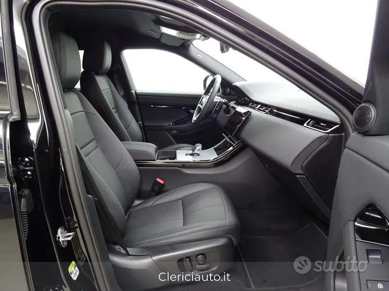 Land Rover Range Rover Evoque 2024 photo 3