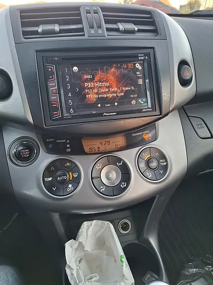 Toyota Rav4 2007 photo 2