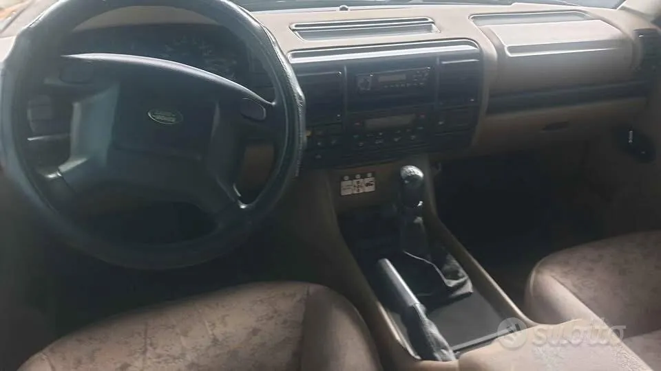 Land Rover Discovery 2002 photo 3