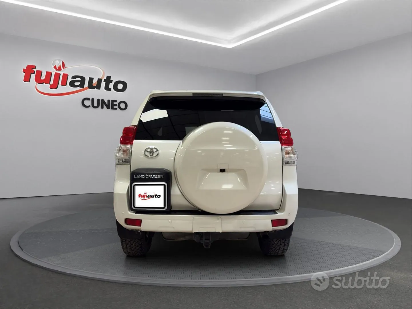 Toyota Land Cruiser 2011 photo 4