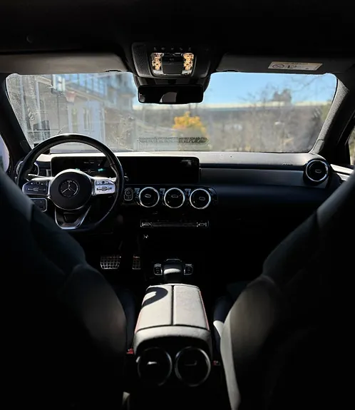 Mercedes-Benz A200 2019 photo 3