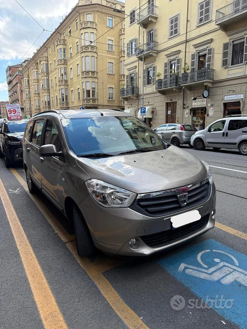 Dacia Lodgy 2013 photo 3