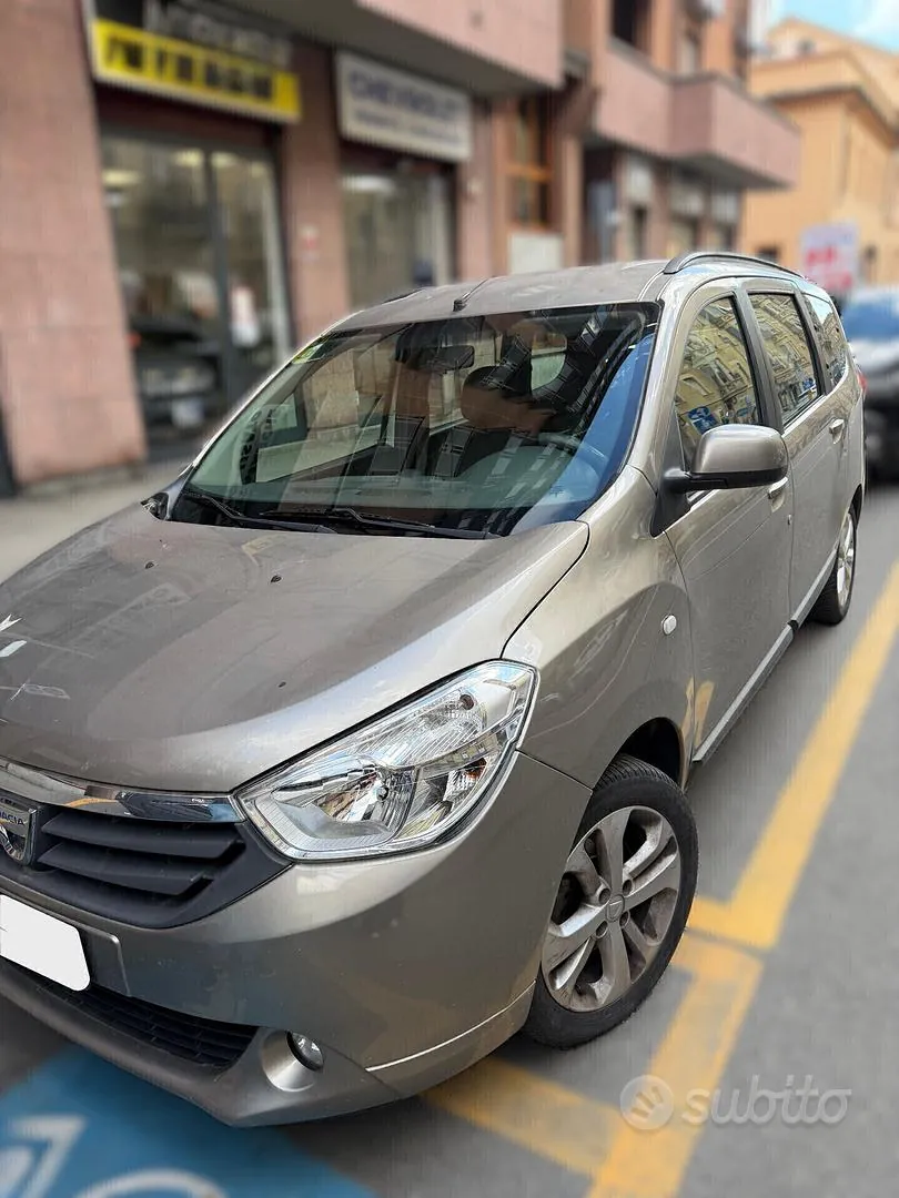 Dacia Lodgy 2013 photo 2